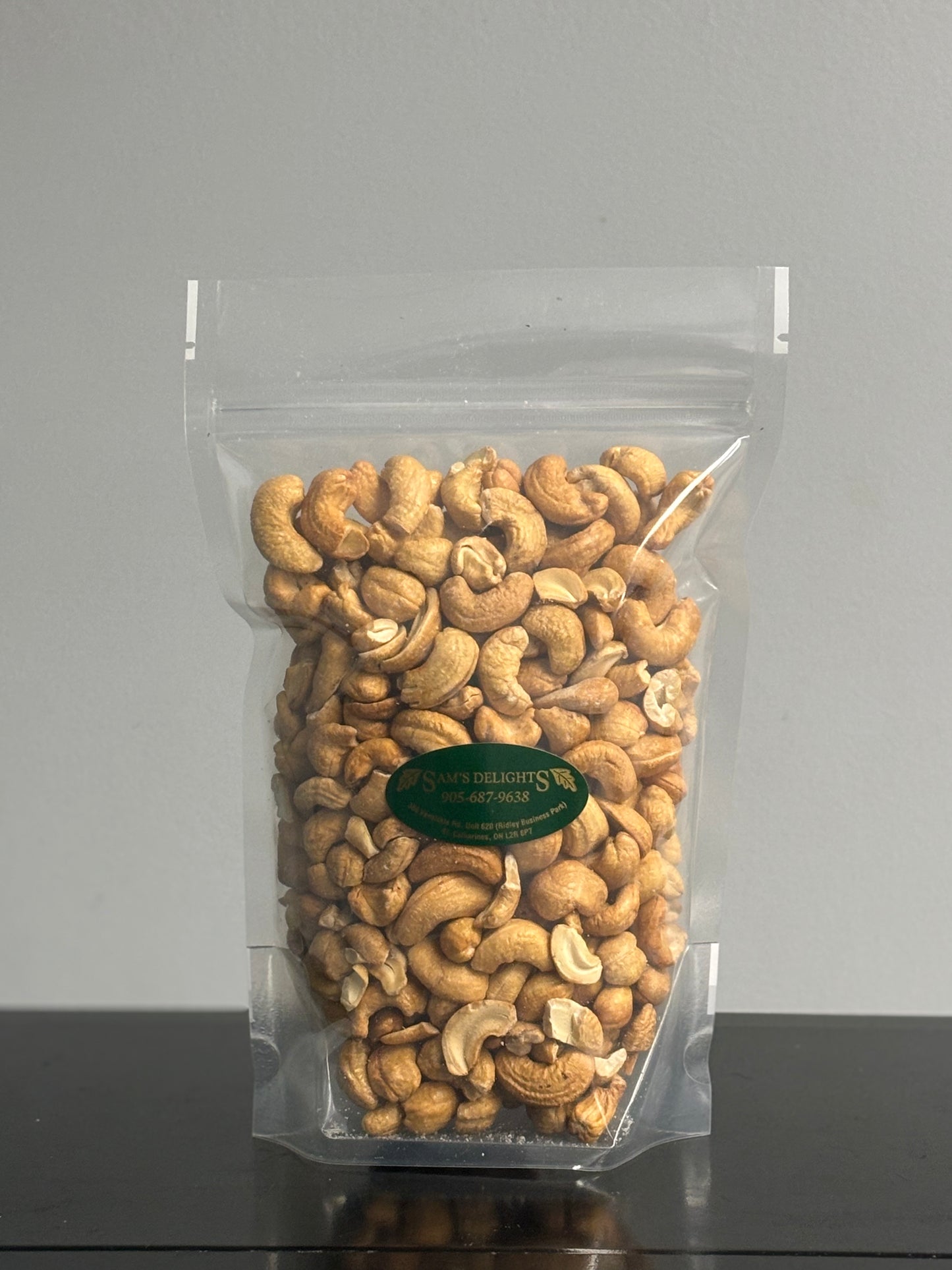 Dry roasted Cashews - Lightly salted